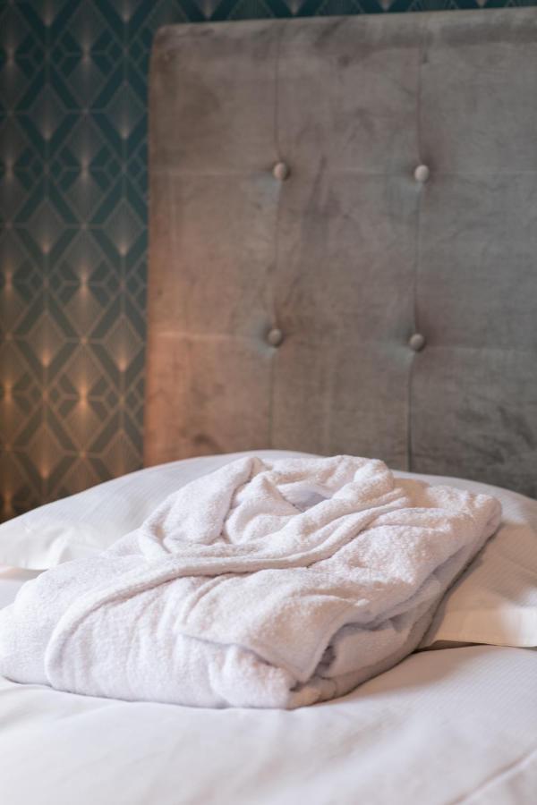 Belle Surprise Coeur De Ville, Cosy Avec Terrasse Cannes Bagian luar foto